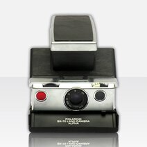 Polaroid SX-70 Alpha (by MiNT)